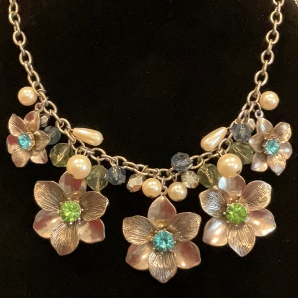 Premier Floral Necklace & Earrings